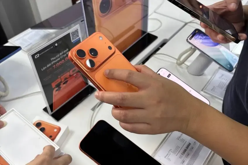 Giá iPhone 17 Pro Max tăng cao do khan hiếm Giá iPhone 17 Pro Max tăng cao do khan hiếm
